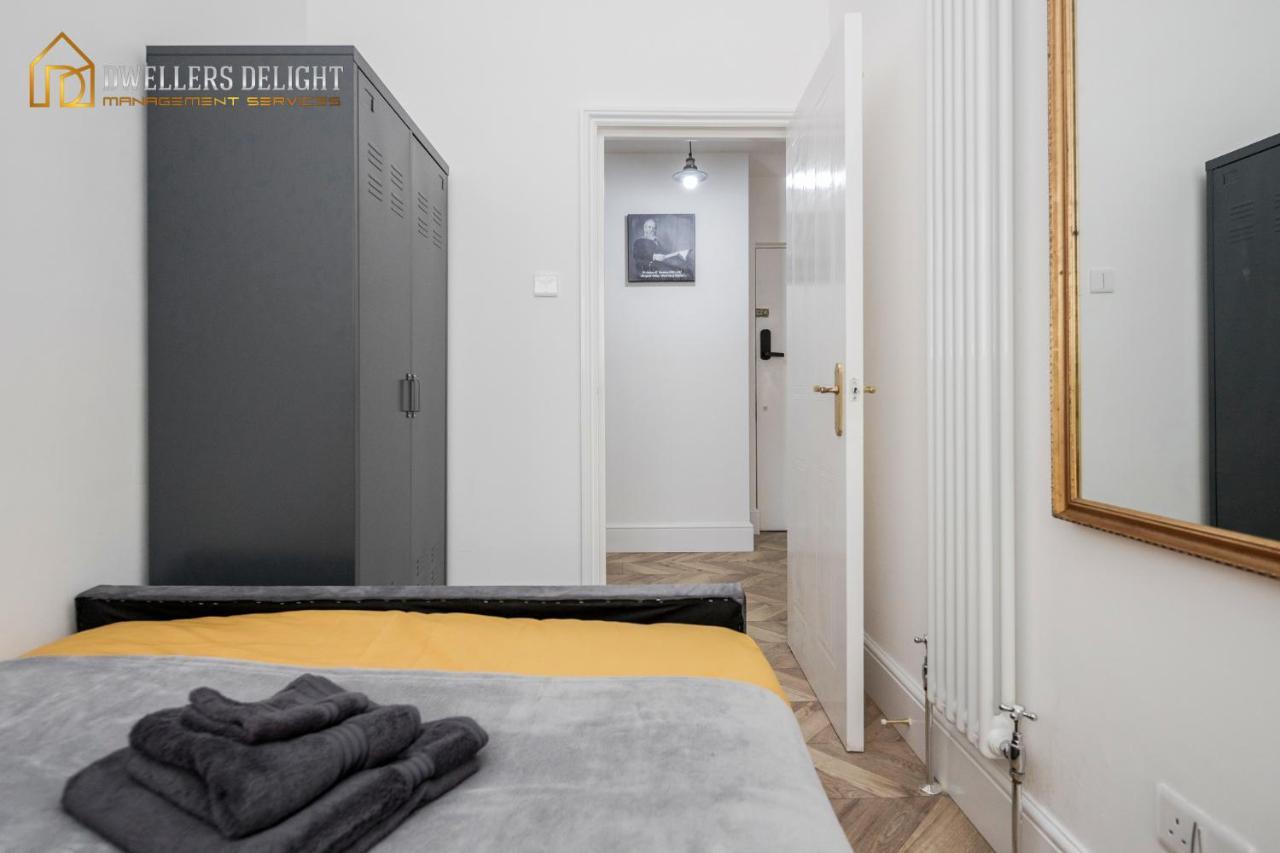 Entire 2 Bed Flat Plaistow,canning Town Prime Location In Appartamento Londra