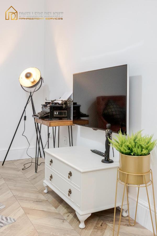 Appartamento Entire 2 Bed Flat Plaistow,canning Town Prime Location In